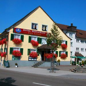 Hotel-Restaurant Zum Loewen Йештеттен Exterior photo
