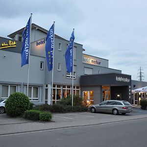 Hotel Merkur Ландштуль Exterior photo