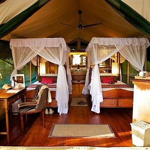 Samburu Intrepids Luxury Tented Camp Hotel Exterior photo