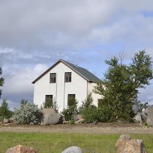 Guesthouse Gamli Baer Хусафедль Exterior photo