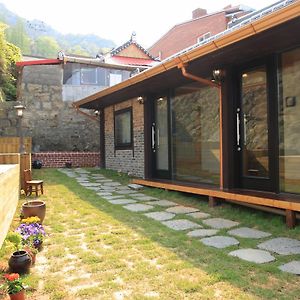 Springtime Guesthouse Мокпо Exterior photo