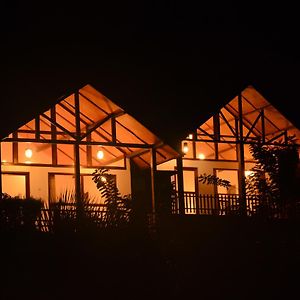 Rainforest Mount Lodge Денияйя Exterior photo