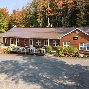 Вилла Domaine Des Montagnais Notre-Dame-Des-Bois Exterior photo