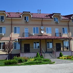 Sunlake Hotel Osokorki Киев Exterior photo