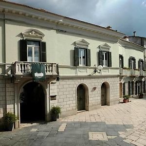 Hotel Orazio Веноза Exterior photo