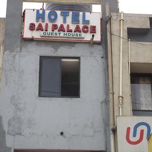 Hotel Sai Palace Ахмедабад Exterior photo