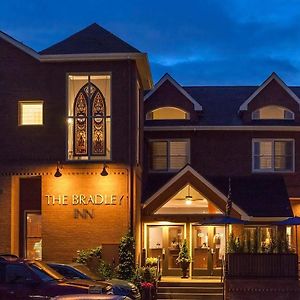 The Bradley Boulder Inn Exterior photo