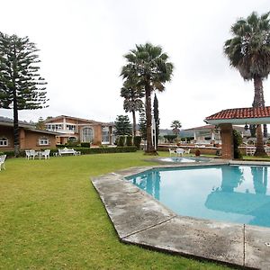 Hotel Villa Monarca Inn Ситакуаро Exterior photo