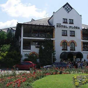 Hunguest Hotel Flora Эгер Exterior photo