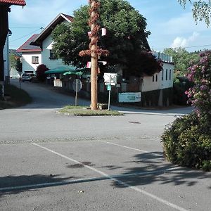 Отель Gasthaus Schachinger Tumeltsham Exterior photo