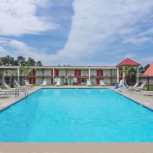 Palmetto Inn By Magnuson Worldwide Мэннинг Exterior photo