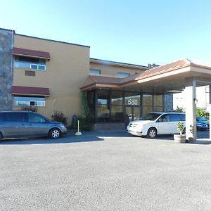 L'Auberge De L'Aeroport Inn Дорваль Exterior photo