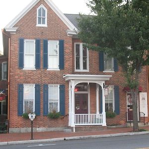 Burgundy Lane Bed & Breakfast Waynesboro Exterior photo