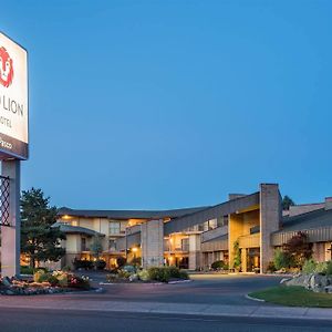 Red Lion Hotel Pasco Airport & Conference Center Exterior photo