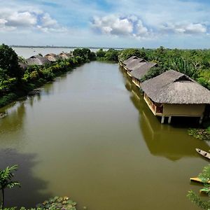 Mekong Riverside Boutique Resort & Spa Кайбе Exterior photo