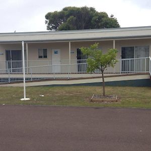 Отель Norah Head Holiday Park Central Coast Exterior photo