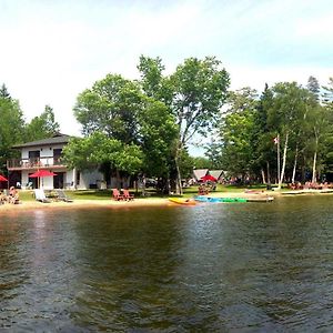 Balsam Resort Fenelon Falls Exterior photo