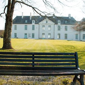 Отель Surprenantes - Chateau Du Pe Saint-Jean-de-Boiseau Exterior photo