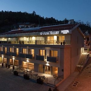 Alva Valley Hotel Оливейра-ду-Ошпитал Exterior photo
