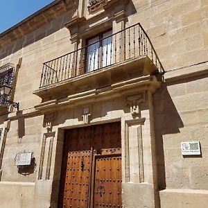 Отель Casa Palacio Conde De Garcinarro Уэте Exterior photo