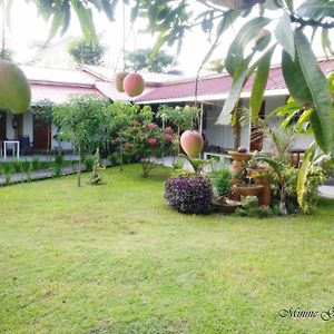 Minine Guesthouse Silang Exterior photo