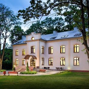 Отель Modlin Palace Новы-Двур-Мазовецкий Exterior photo