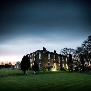 Отель Rowley Manor Little Weighton Exterior photo