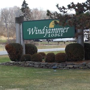 Windjammer Lodge Огденсбург Exterior photo