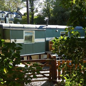 Отель Showman'S Wagon At Coed Cae Долгеллау Exterior photo