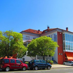 Hotel Os Caracoles Перейро-де-Агиар Exterior photo