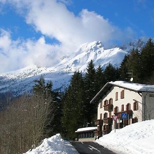 Hotel Spampatti Кастьоне-делла-Презолана Exterior photo