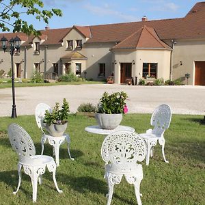 Отель Le Manoir Des Aromes Brugny-Vaudancourt Exterior photo