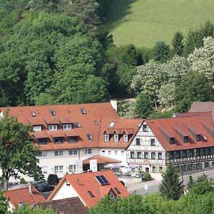 Akzent Hotel Goldener Ochsen Крёффельбах Exterior photo