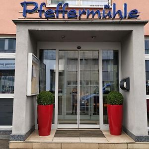 Hotel-Restaurant Pfeffermuhle Балинген Exterior photo