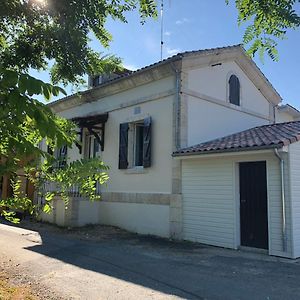 Bed and Breakfast L'Ile Aux Bateaux Buzet-sur-Baise Exterior photo