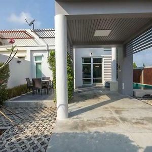 Paknampran 2 Bedrooms Pool Villa Пранбури Exterior photo