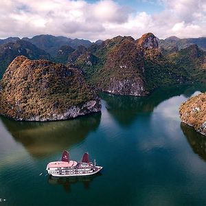 Heritage Line Ginger Cruise - Halong Bay & Lan Ha Bay Халонг Exterior photo