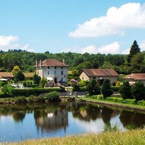 Bed and Breakfast La Vieille Maison D'Aurin Bussiere-Galant Exterior photo