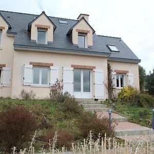 Вилла Maison Saint-Vincent-sur-Oust Exterior photo