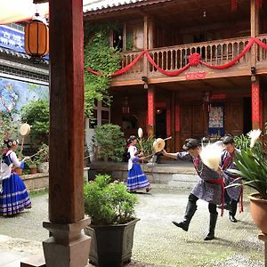 Отель Tsingpu Baisha Retreat Лицзян Exterior photo