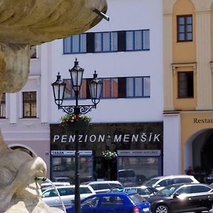 Отель Penzion Mensik Кромержиж Exterior photo