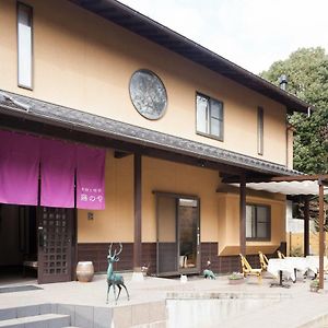 Отель Miyajima Fujinoya Female Only Itsukushima Exterior photo