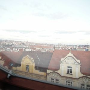 Апартаменты Attic Flat With Amazing Terrace Прага Exterior photo