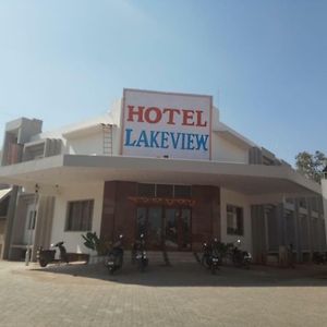 Hotel Lakeview Бхудж Exterior photo