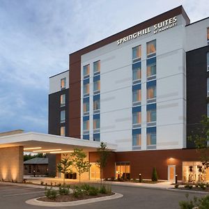 Springhill Suites By Marriott Milwaukee West/Уоууотоса Exterior photo