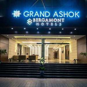 Отель Grand Ashok Танджавур Exterior photo