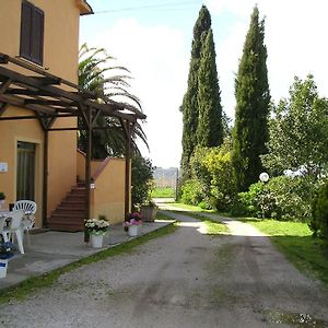 Отель Agriturismo Benvenuti Castellaccia Exterior photo