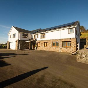 Bed and Breakfast Y Grange Llanfihangel-y-Creuddyn Exterior photo