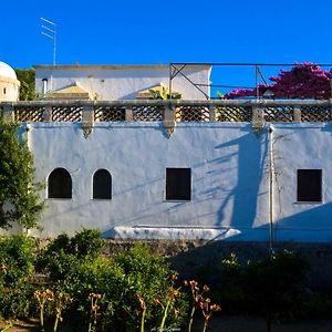 Bed and Breakfast Le Garitte Тальзано Exterior photo