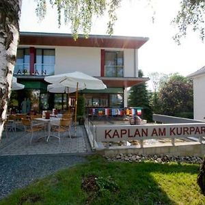 Отель Kaplan Am Kurpark Бад-Тацмансдорф Exterior photo